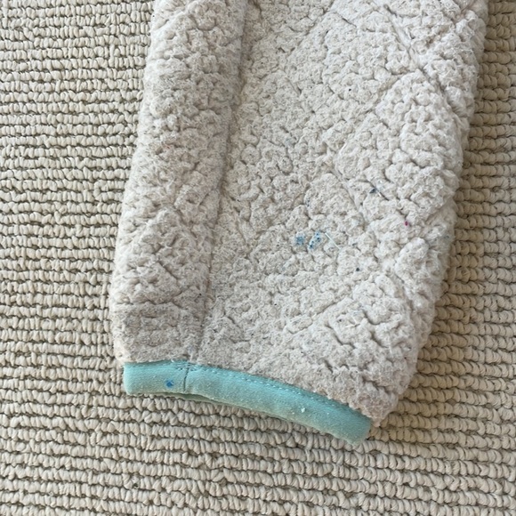 🌿Columbia fleece jacket - girls, size 10, off white/cream color blue trim🌿 - Picture 3 of 10